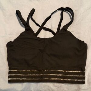 Elegant Black Strappy Sports Bra